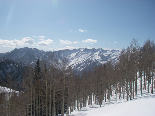 After 2hrs and 4K I finally popped out onto the ridge and was blessed by some great views.